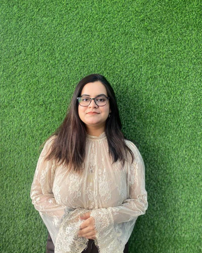 Poonam Dhiman - Digital Marketing Specialist